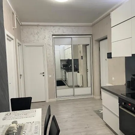 Deluxe 公寓 马马亚